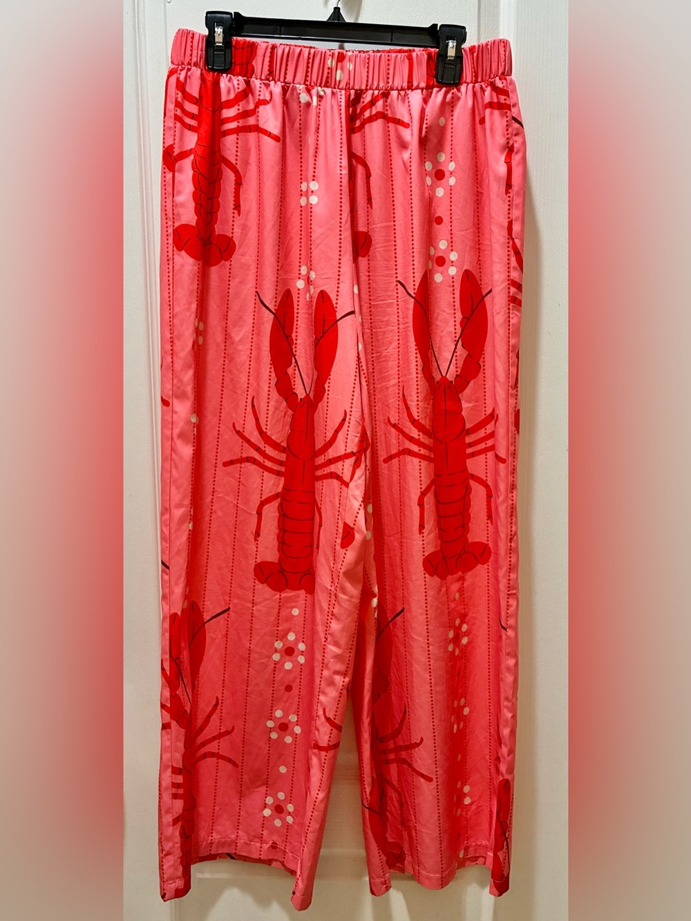 SHEIN Pink and Red Lobster-Print Satin Pants Size 0XL